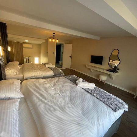 Golden Arrow Suites Istanbul Bagian luar foto