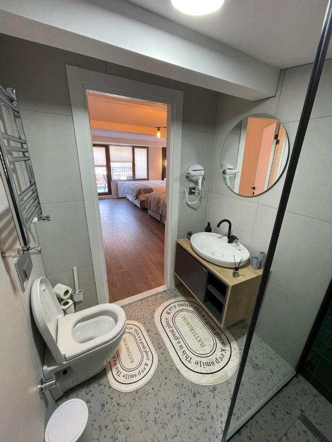 Golden Arrow Suites Istanbul Bagian luar foto