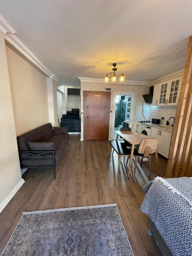 Golden Arrow Suites Istanbul Bagian luar foto