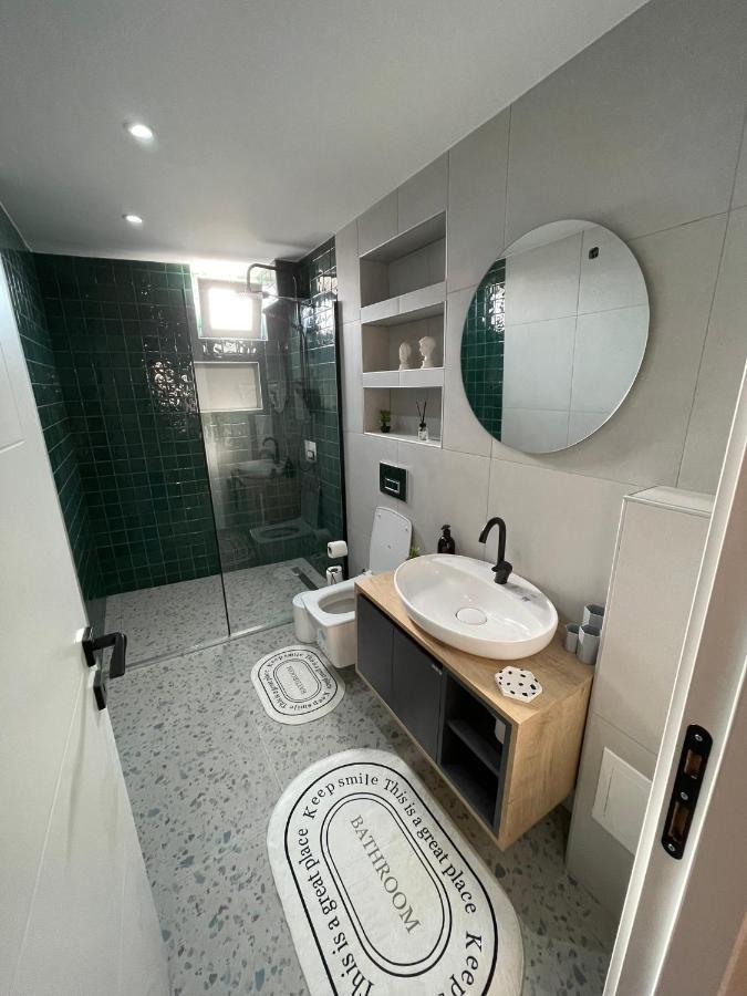Golden Arrow Suites Istanbul Bagian luar foto