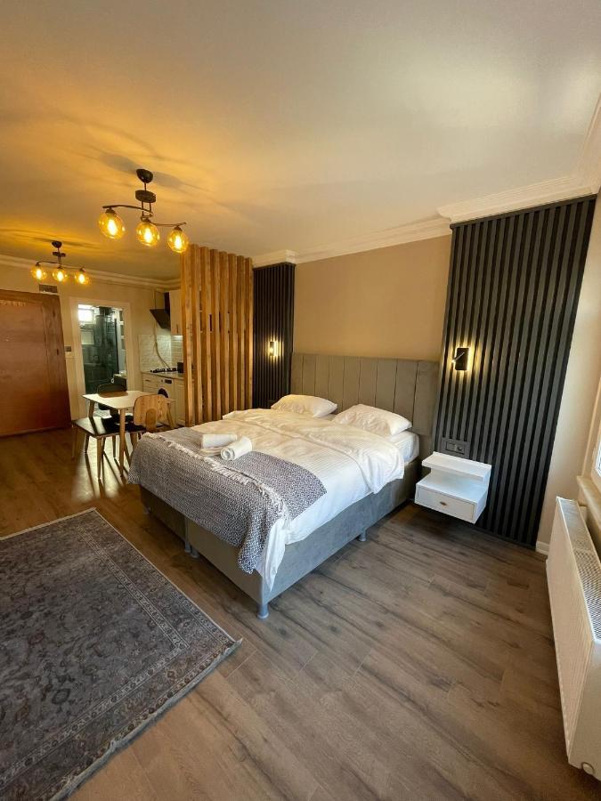 Golden Arrow Suites Istanbul Bagian luar foto