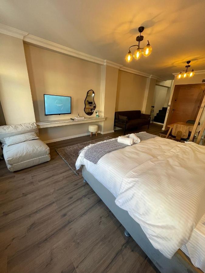 Golden Arrow Suites Istanbul Bagian luar foto