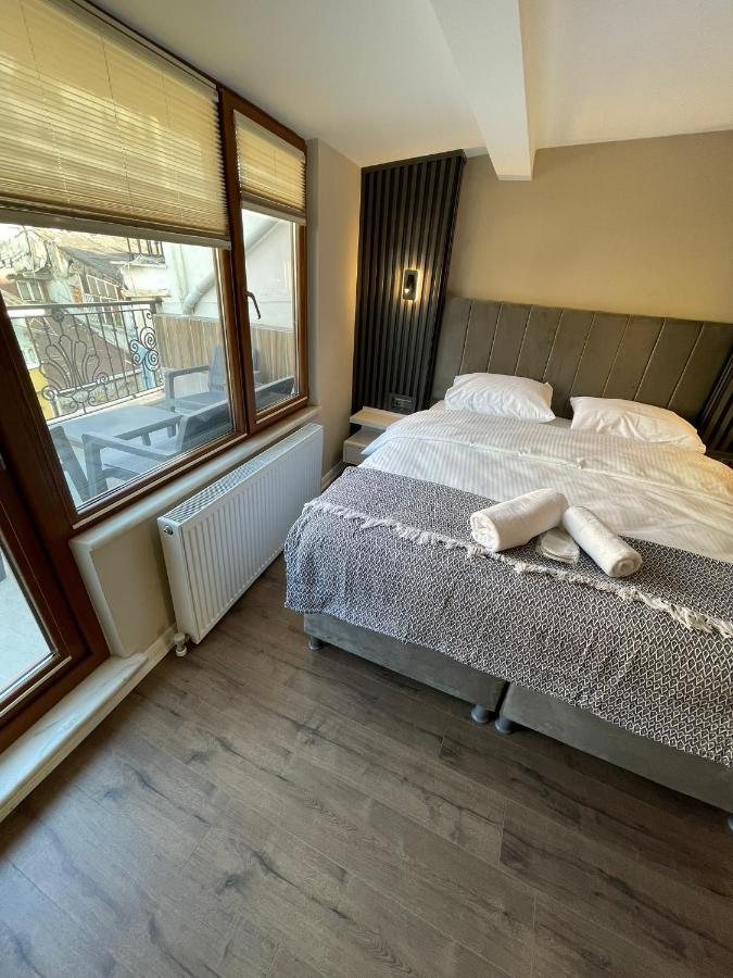 Golden Arrow Suites Istanbul Bagian luar foto