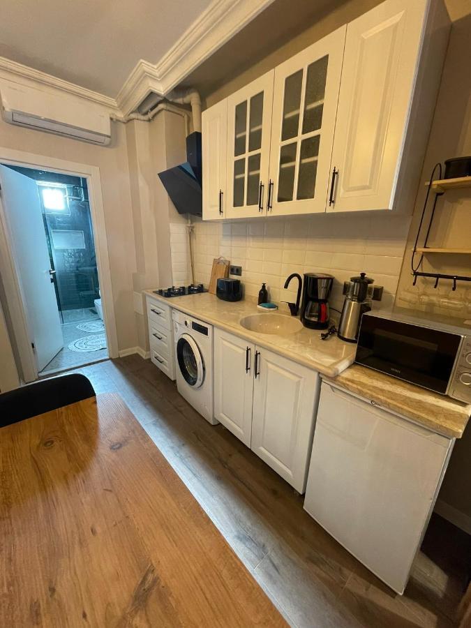 Golden Arrow Suites Istanbul Bagian luar foto