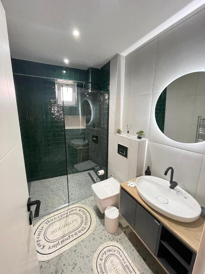 Golden Arrow Suites Istanbul Bagian luar foto
