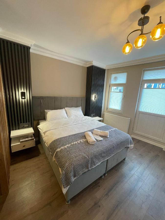 Golden Arrow Suites Istanbul Bagian luar foto