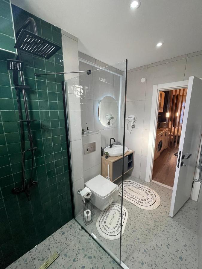 Golden Arrow Suites Istanbul Bagian luar foto