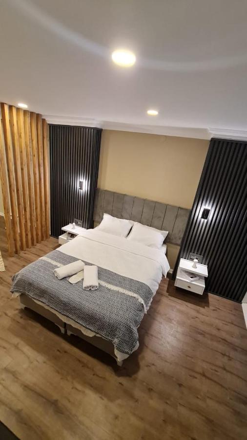 Golden Arrow Suites Istanbul Bagian luar foto
